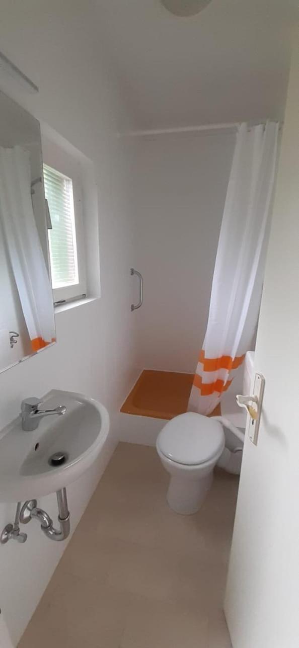 D&B Staycation Ferienpark Niedenstein Εξωτερικό φωτογραφία