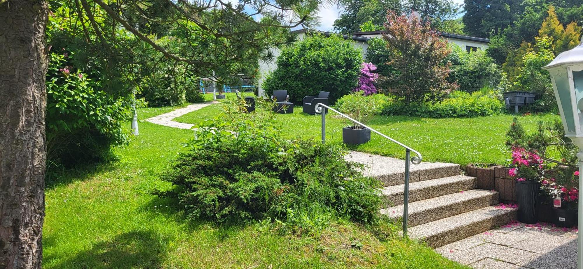 D&B Staycation Ferienpark Niedenstein Εξωτερικό φωτογραφία